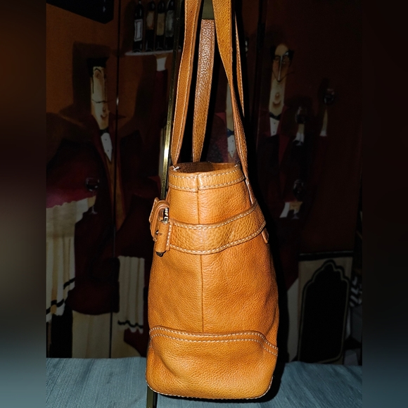 Michael Kors Tan Leather Bag - Picture 4 of 15
